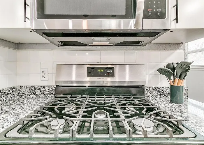 Holiday home Freshly Remodeled Retreat Awaits! Tulsa