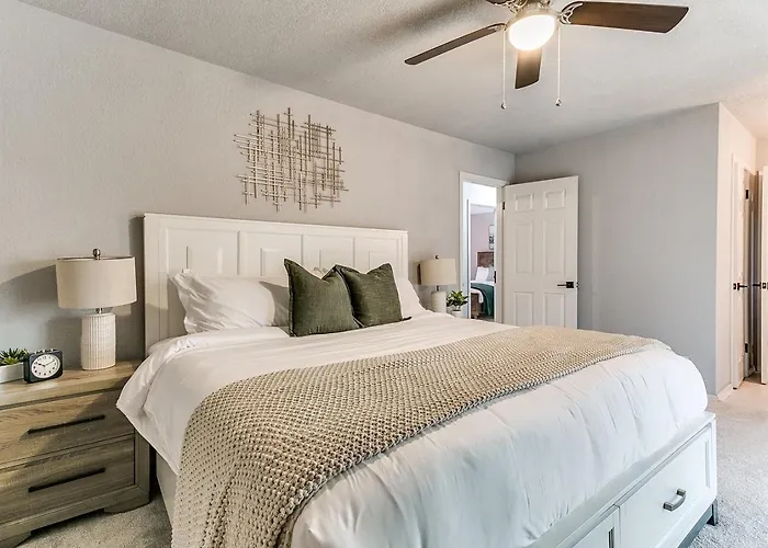 Freshly Remodeled Retreat Awaits! Сasa de vacaciones Tulsa