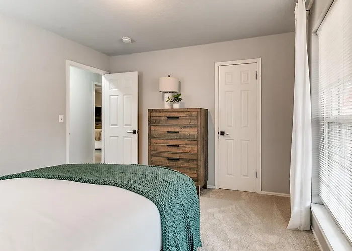 Freshly Remodeled Retreat Awaits! Сasa de vacaciones