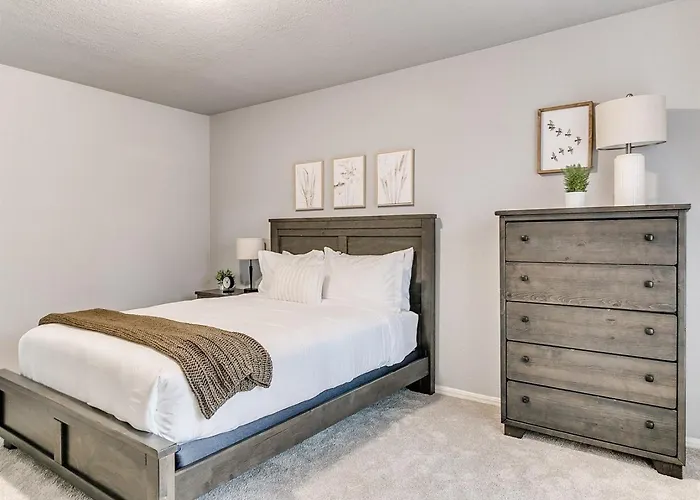 Freshly Remodeled Retreat Awaits! Holiday home *